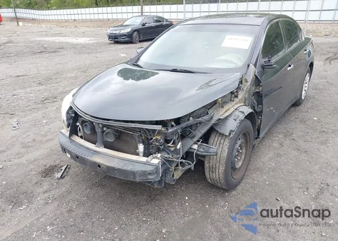 2015 Nissan Altima 2.5 S из США, поврежденный, VIN 1N4AL3AP5FN335216